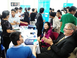 Hãy thư giãn khi phỏng vấn visa!